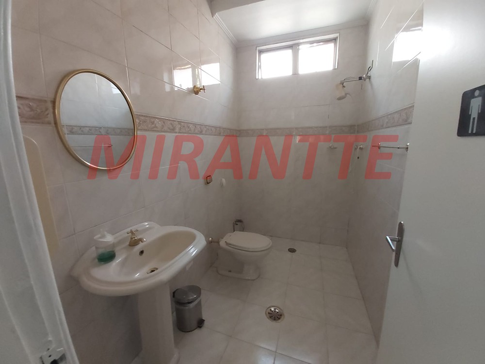 Sobrado de 94m² com 4 quartos em Santana