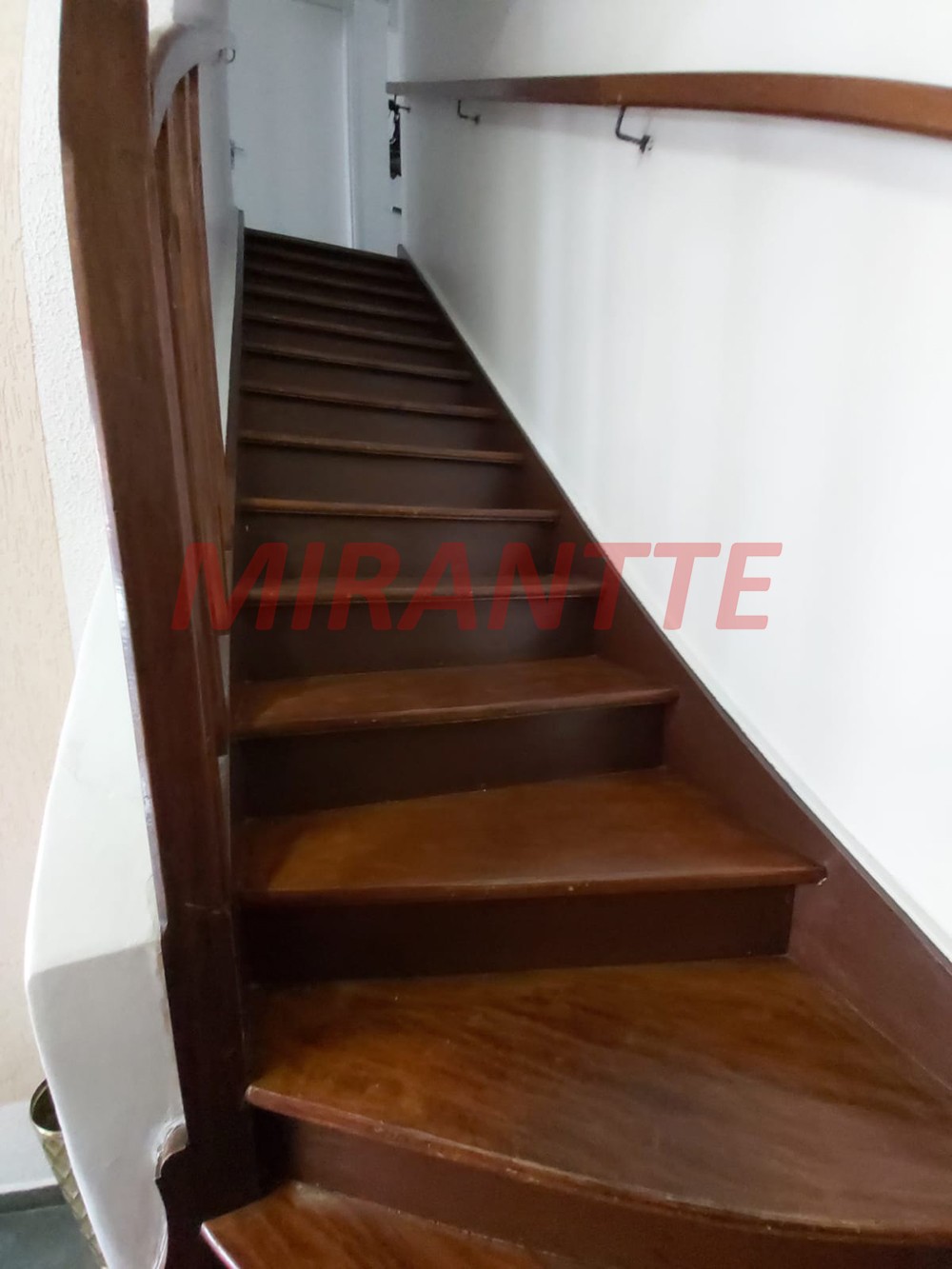 Sobrado de 94m² com 4 quartos em Santana