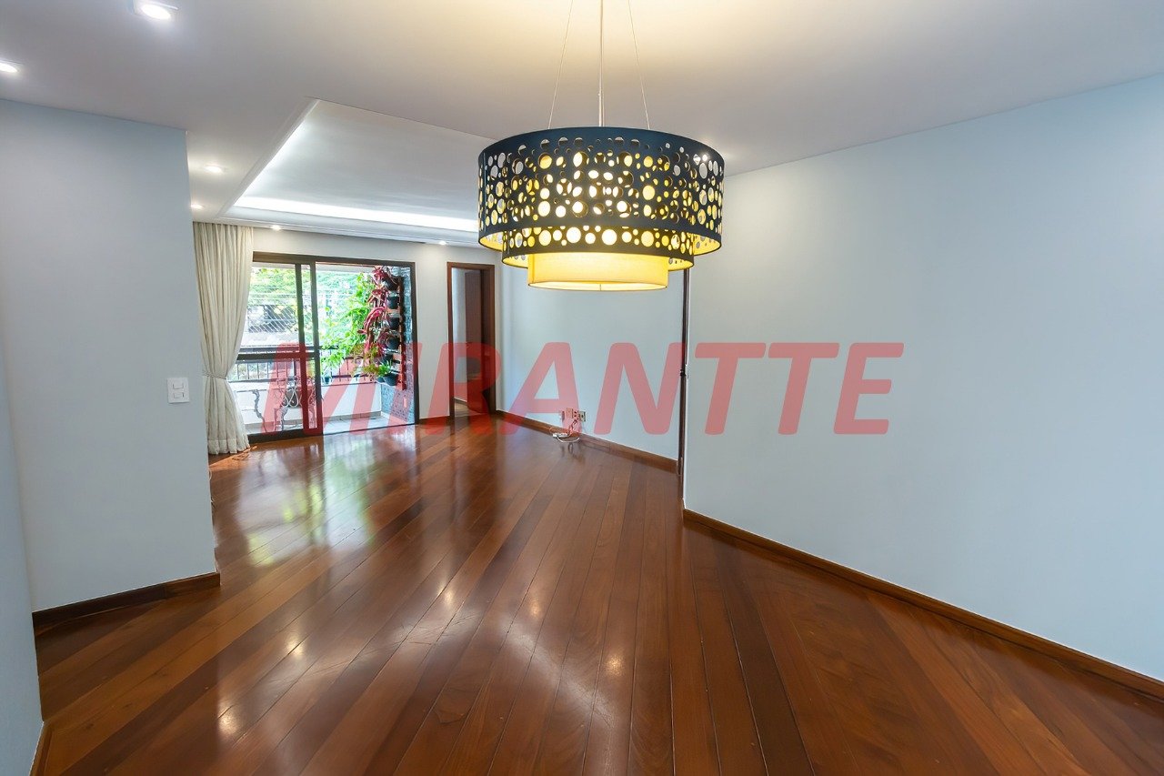 Apartamento de 140m² com 4 quartos em Moema