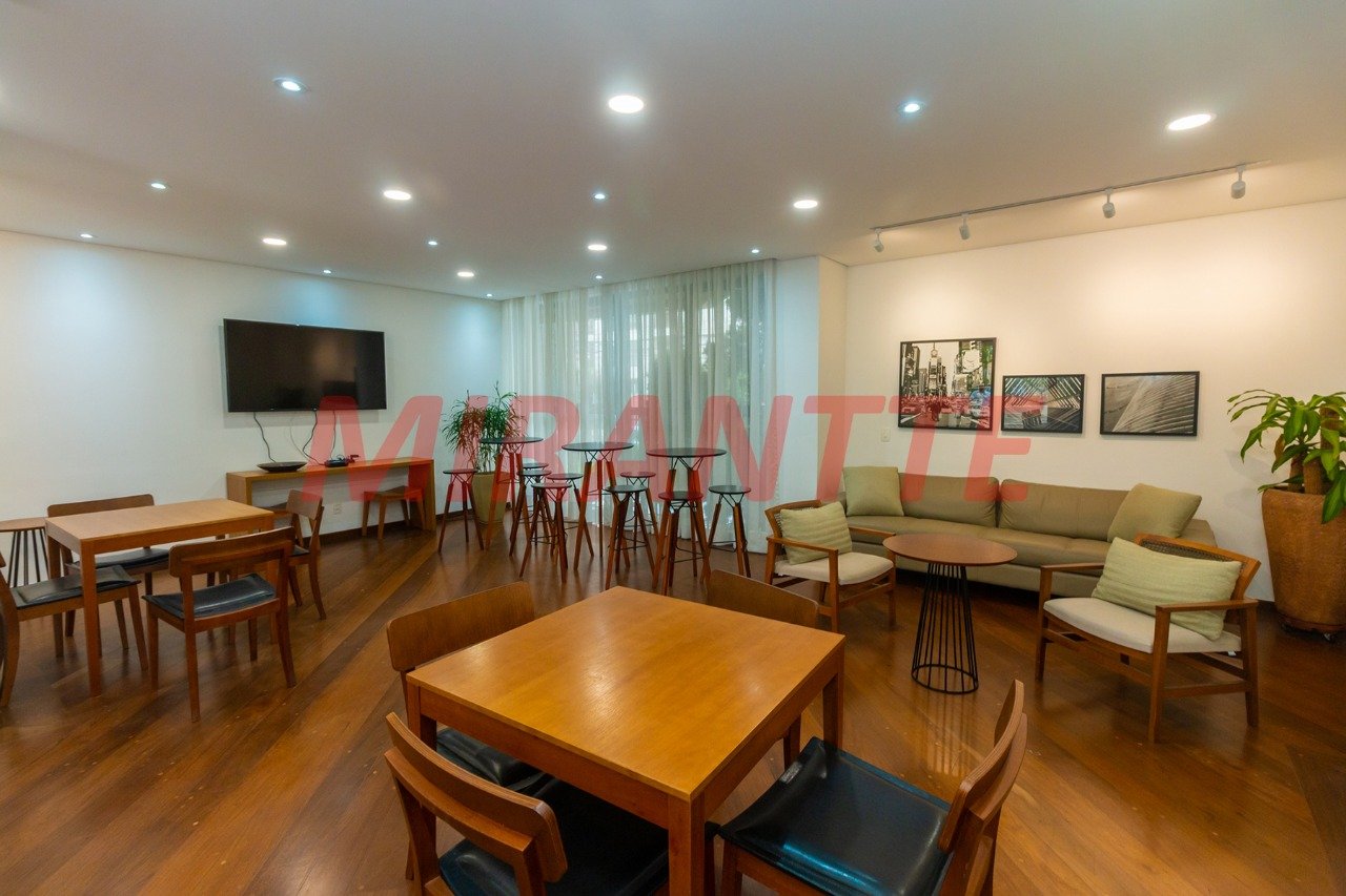 Apartamento de 140m² com 4 quartos em Moema