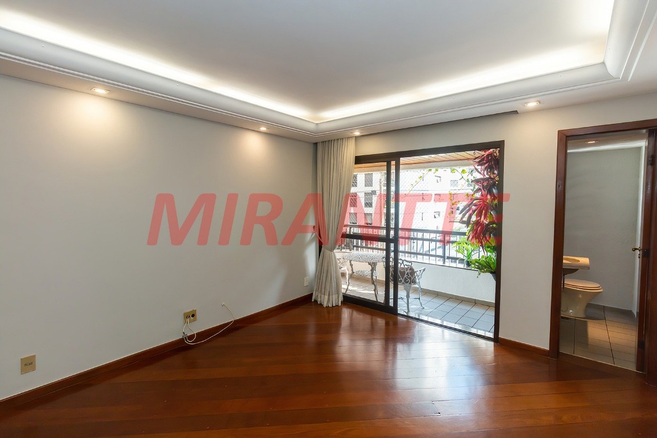 Apartamento de 140m² com 4 quartos em Moema