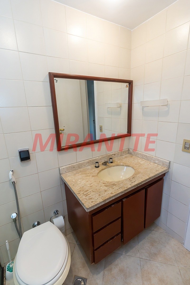 Apartamento de 140m² com 4 quartos em Moema