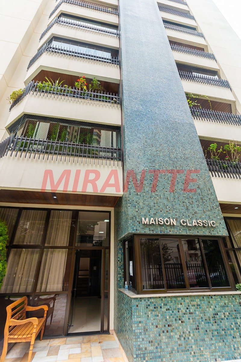 Apartamento de 140m² com 4 quartos em Moema