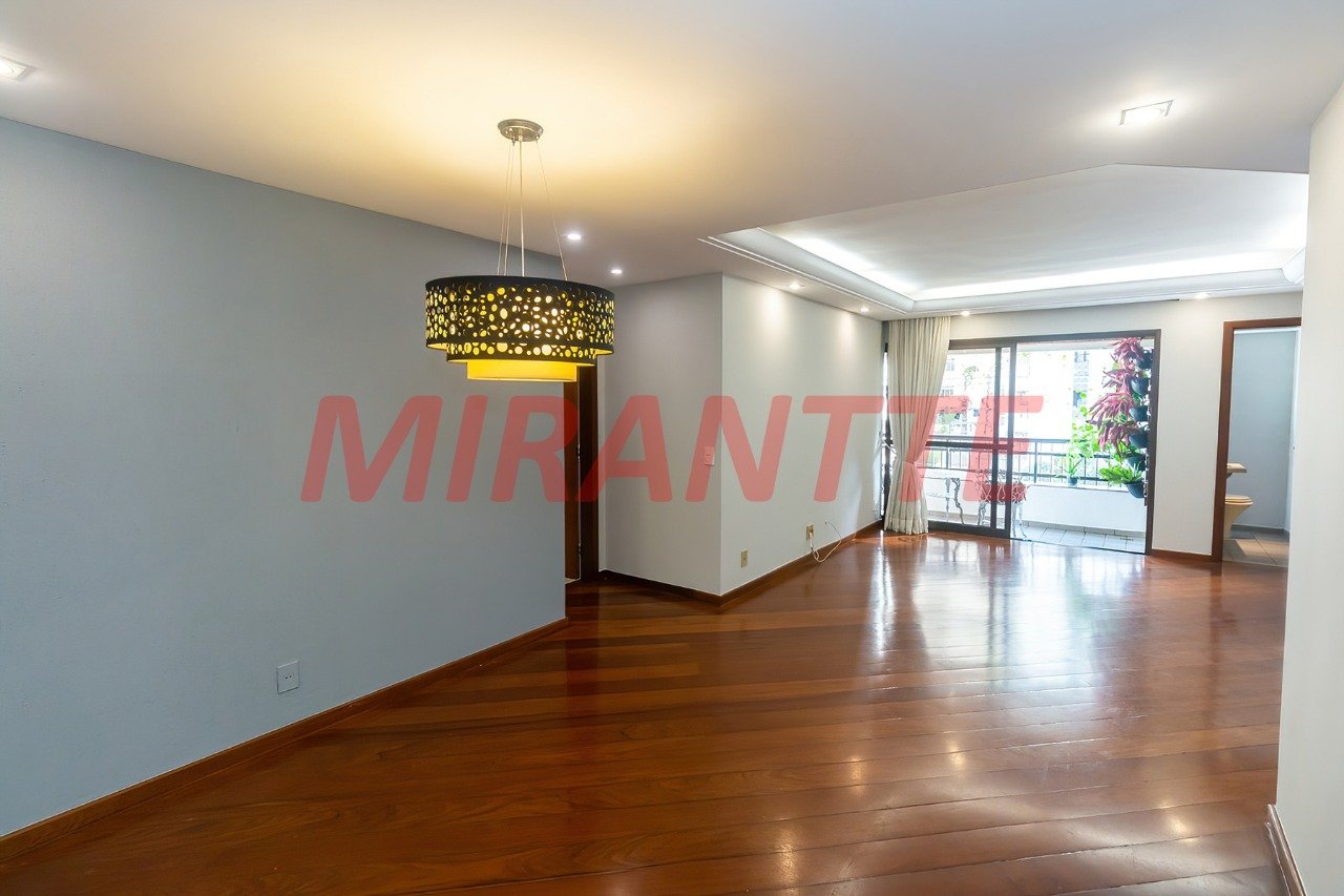 Apartamento de 140m² com 4 quartos em Moema