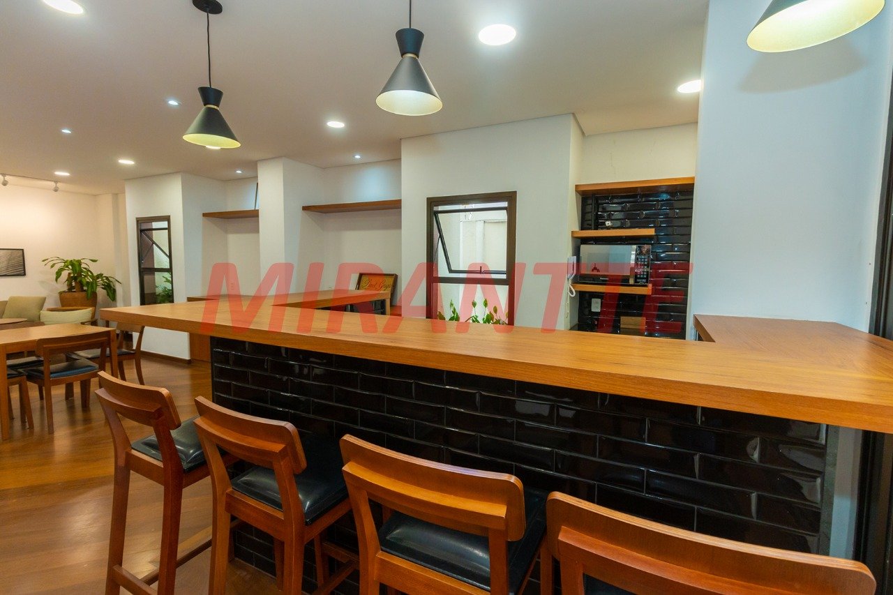 Apartamento de 140m² com 4 quartos em Moema