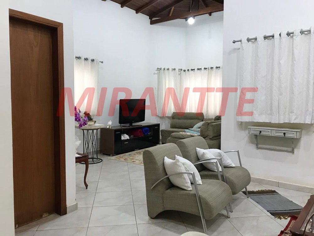Sobrado de 317m² com 3 quartos em Centro – Mairiporã