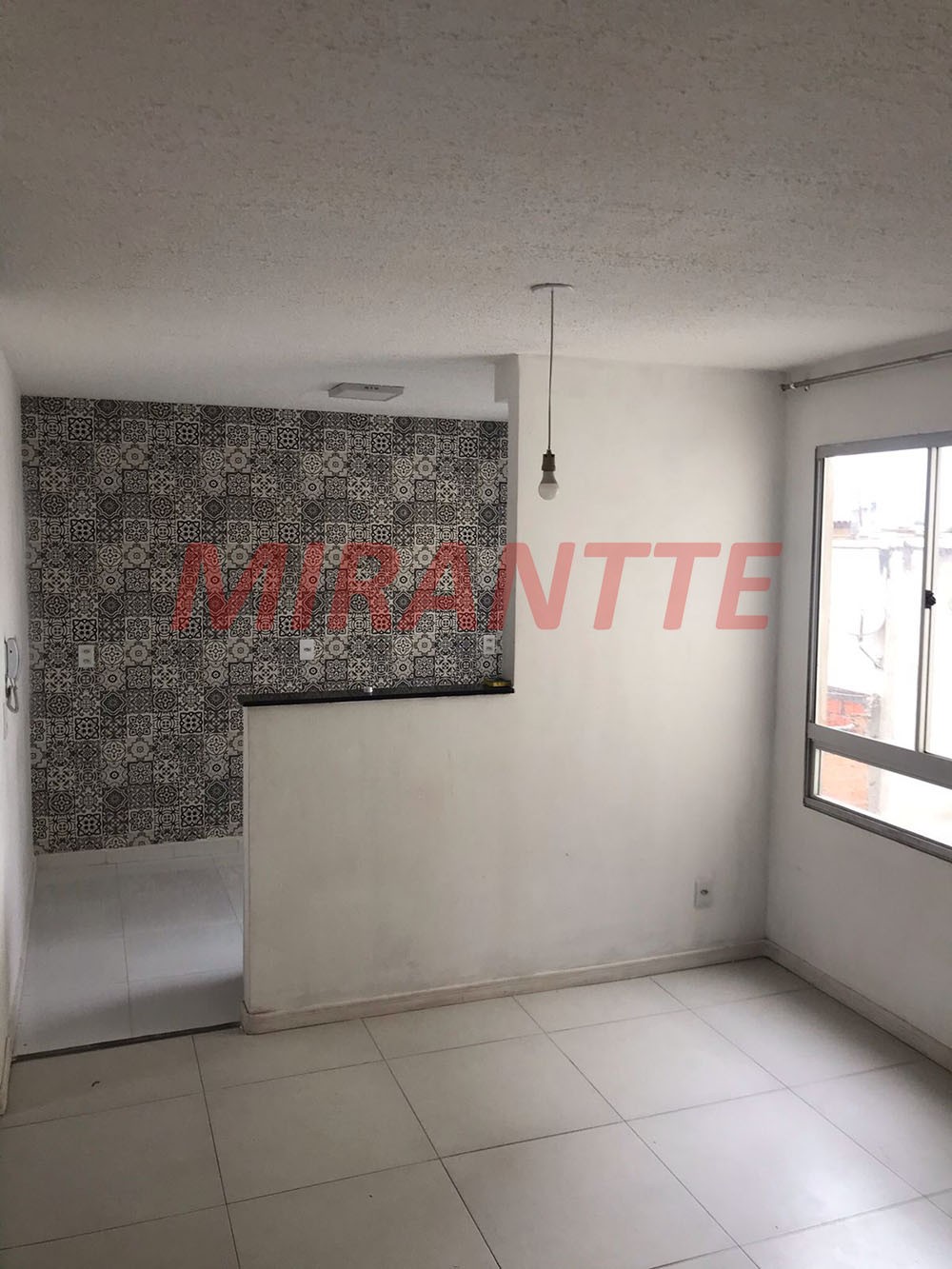 Apartamento de 43m² com 2 quartos em Jardim Ansalca