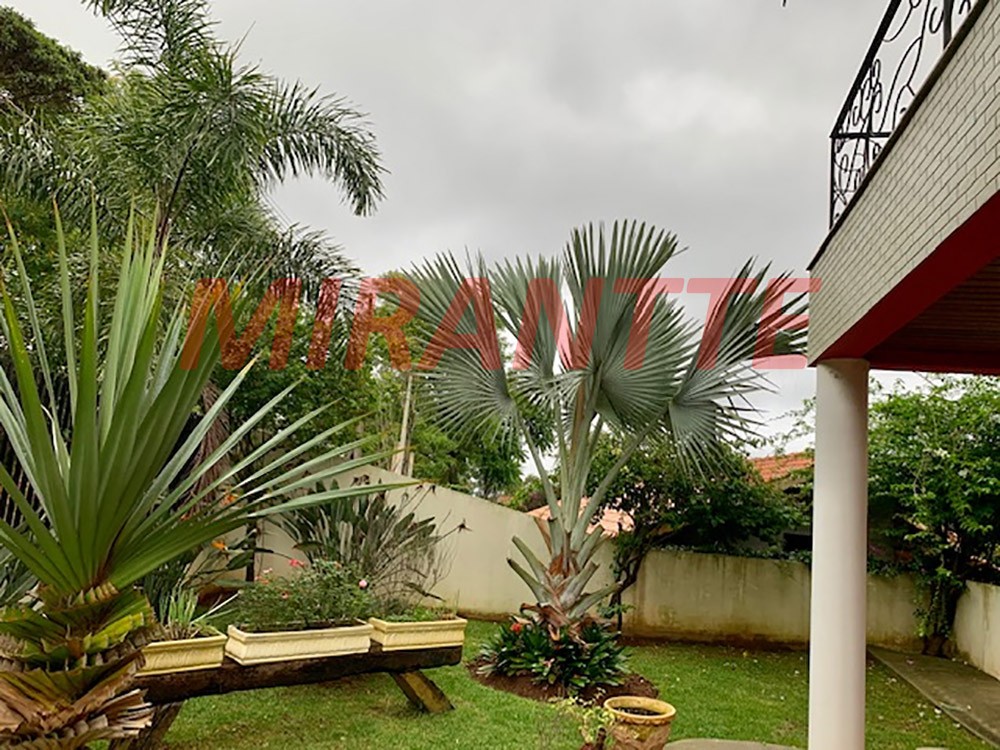Sobrado de 390m² com 4 quartos em Serra da Cantareira