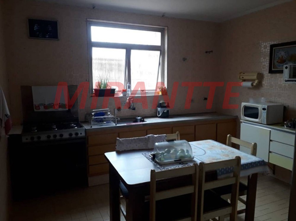 Sobrado de 205m² com 3 quartos em Ipiranga