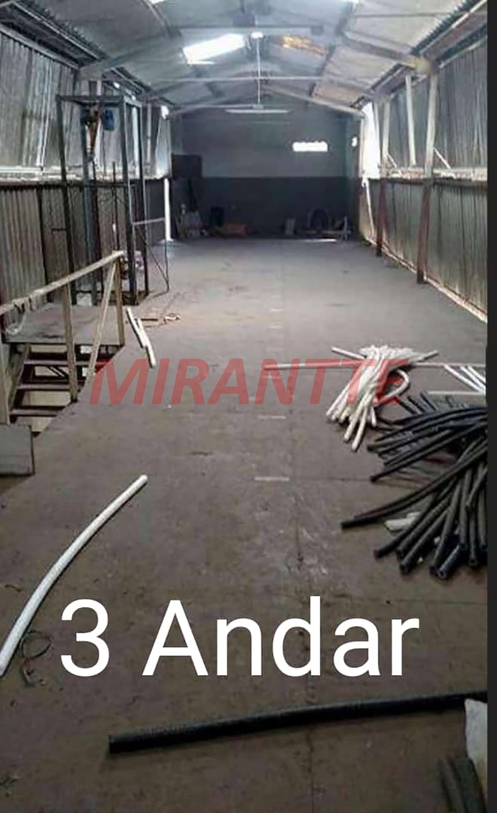 Sobrado de 300m² com 2 quartos em Jaçana