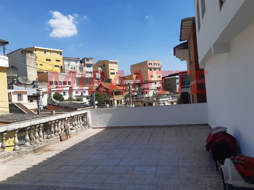 Sobrado de 130m² com 3 quartos em Jardim Peri