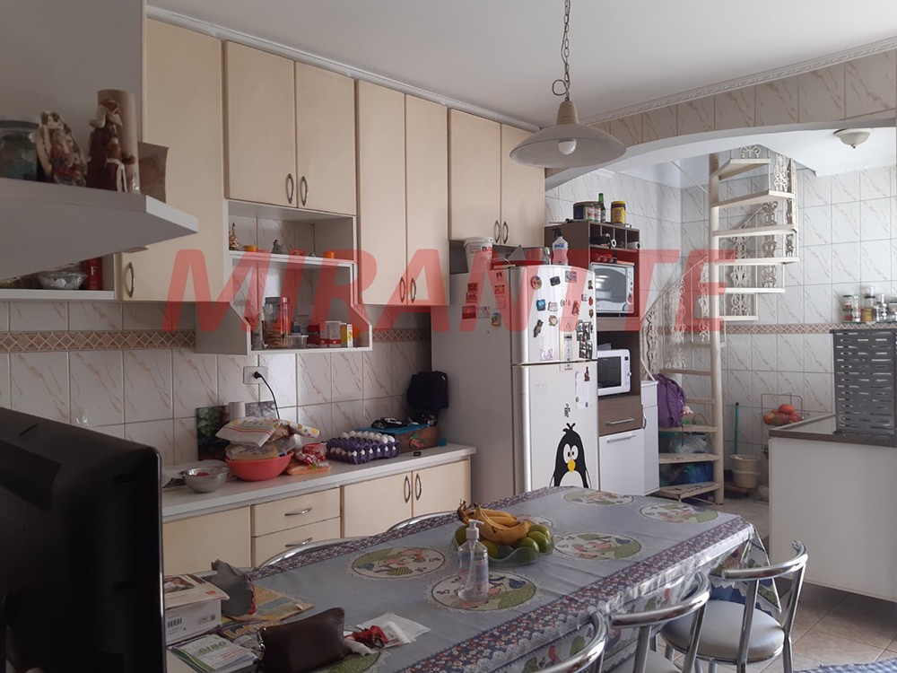 Sobrado de 130m² com 3 quartos em Jardim Peri