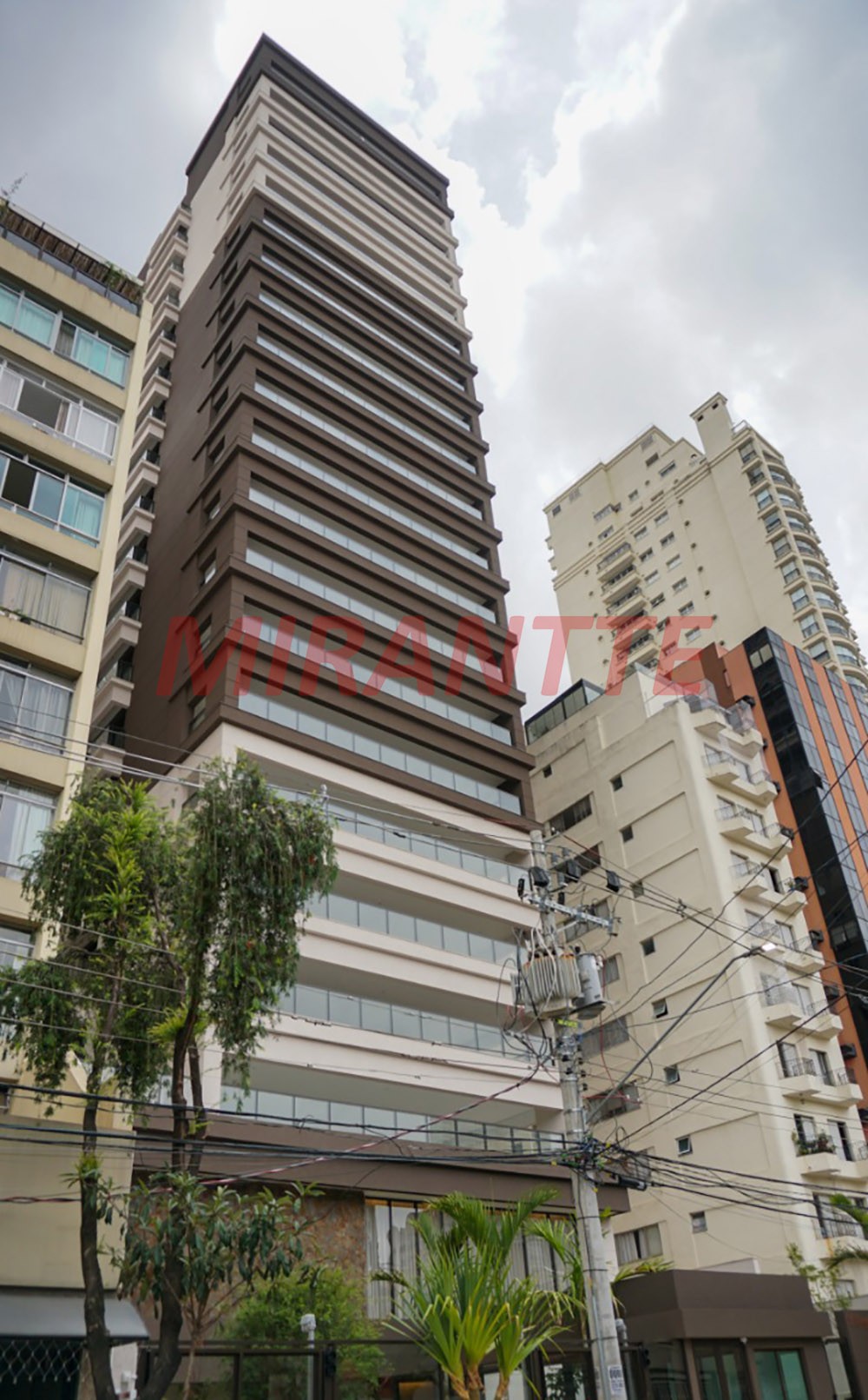 Apartamento de 310m² com 5 quartos em Higienópolis