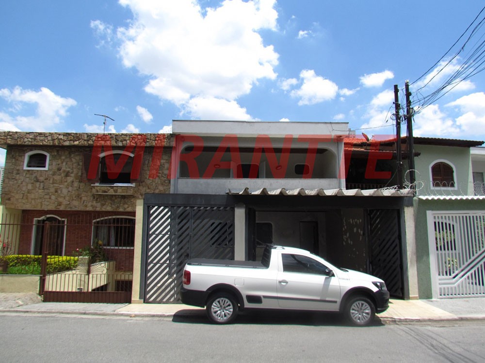 Sobrado de 300m² com 3 quartos em Vila Moreira