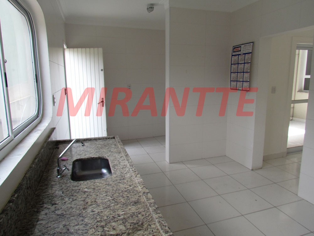 Sobrado de 300m² com 3 quartos em Vila Moreira