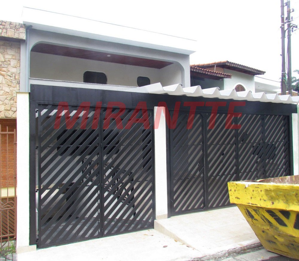 Sobrado de 300m² com 3 quartos em Vila Moreira
