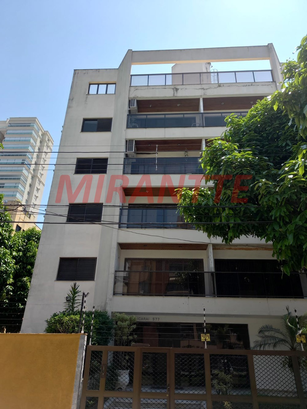 Apartamento de 138m² com 3 quartos em Balneário Guarujá