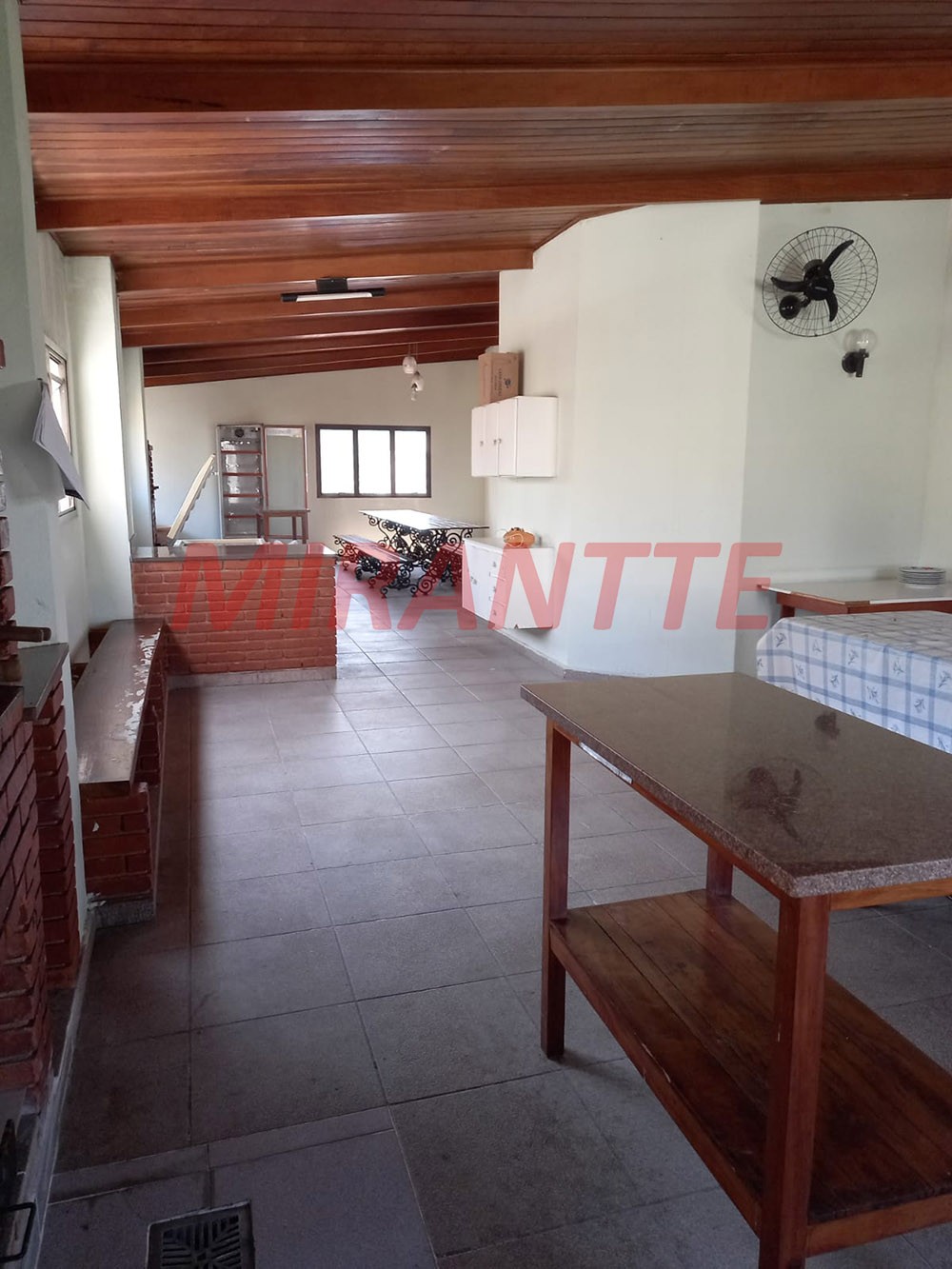Apartamento de 138m² com 3 quartos em Balneário Guarujá