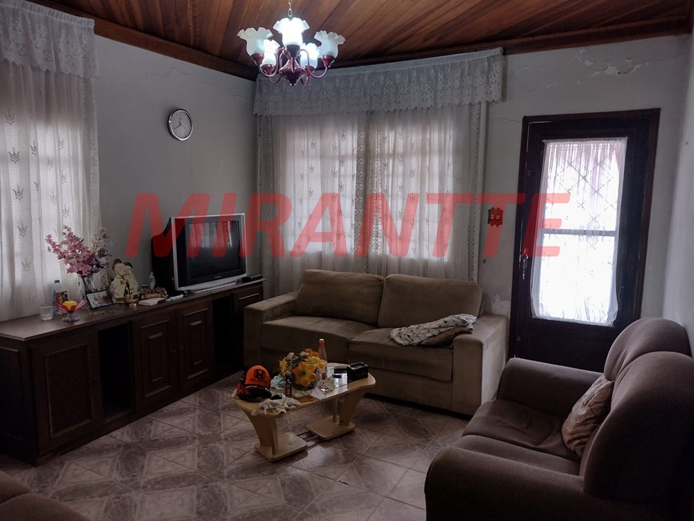 Casa terrea de 102m² com 4 quartos em Chora Menino