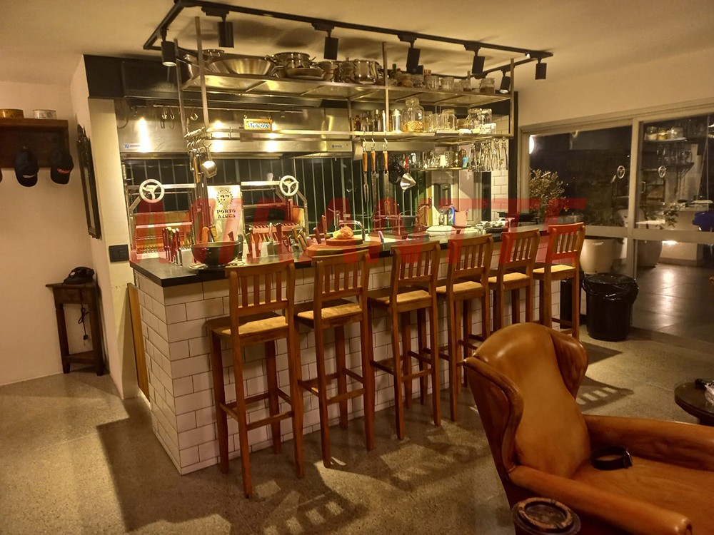Cobertura de 330m² com 4 quartos em Santana