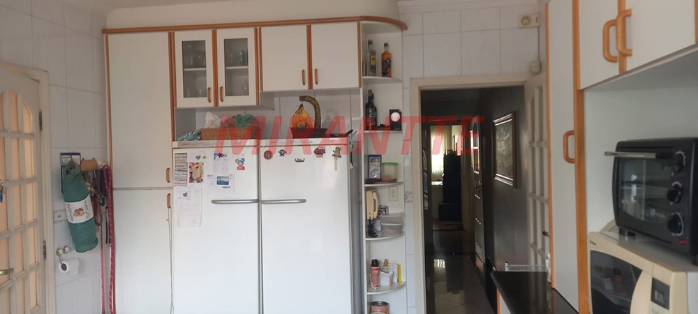 Sobrado de 221m² com 3 quartos em Parada Inglesa