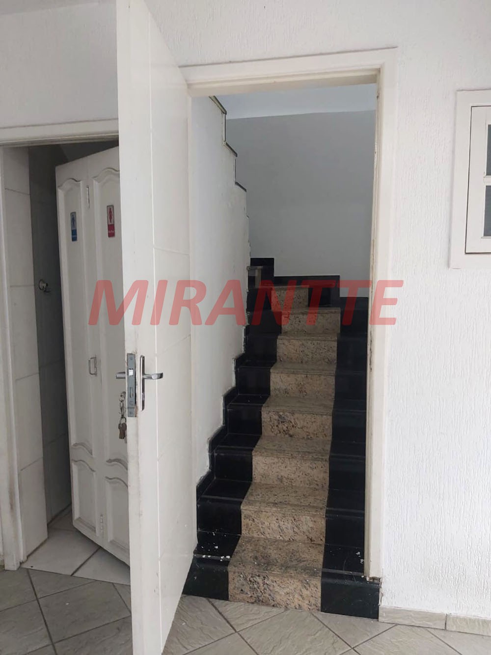 Sobrado de 730m² com 5 quartos em Vila Rosália