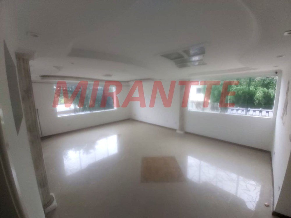 Sobrado de 730m² com 5 quartos em Vila Rosália