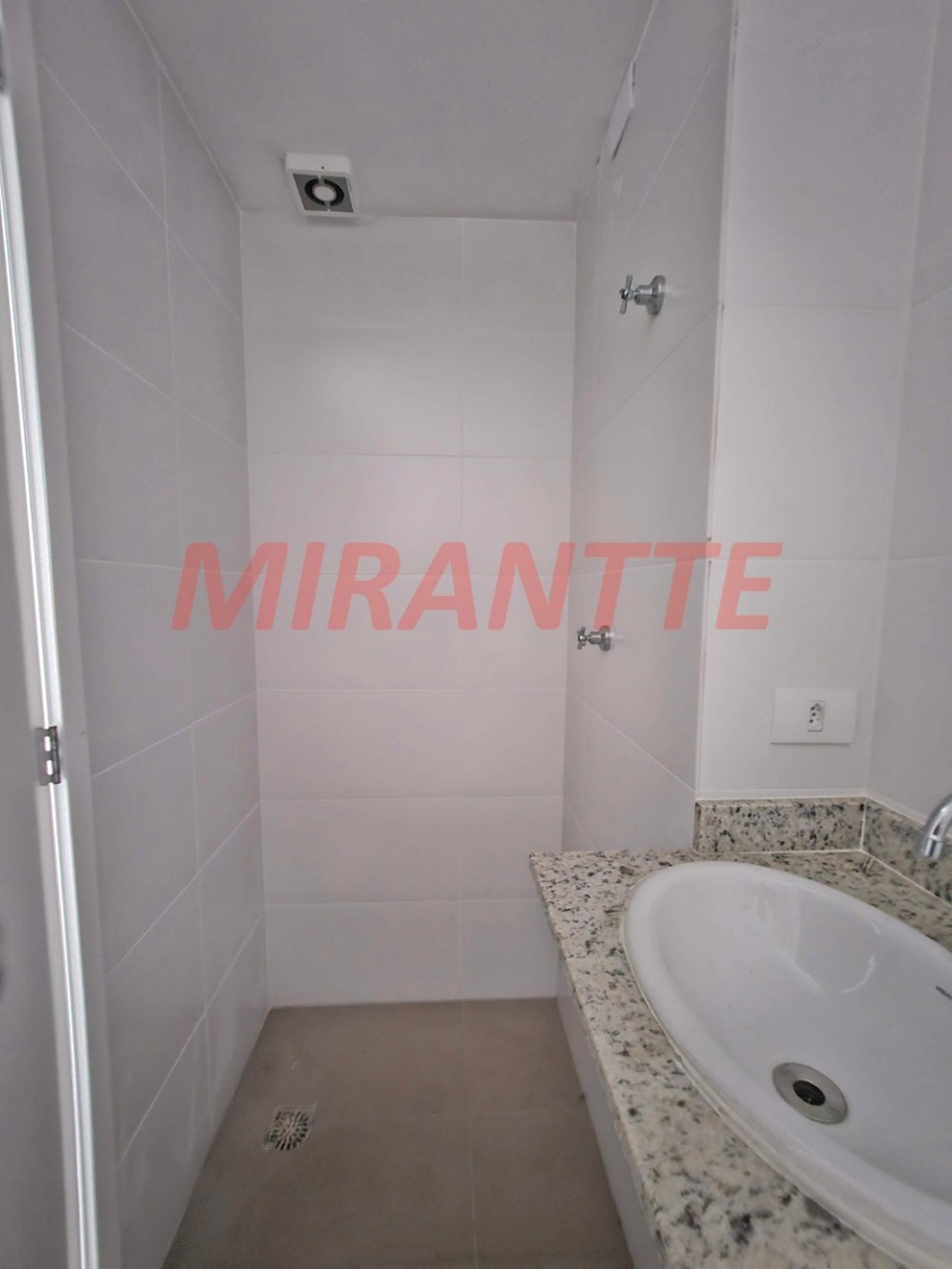 Apartamento de 40m² com 2 quartos em Jardim Paraiso