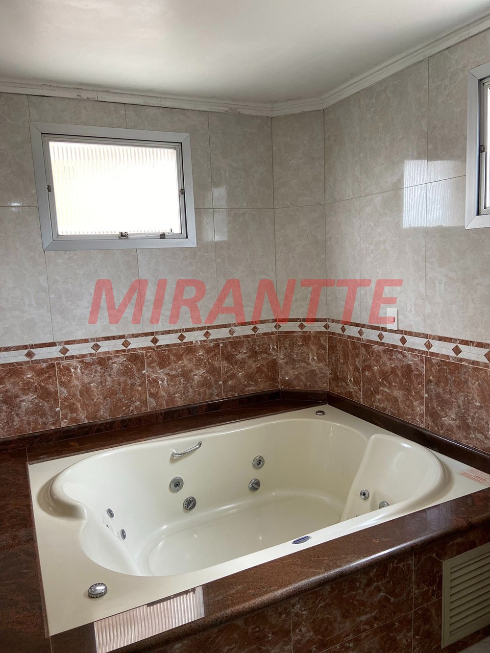 Apartamento de 347m² com 4 quartos em Perdizes