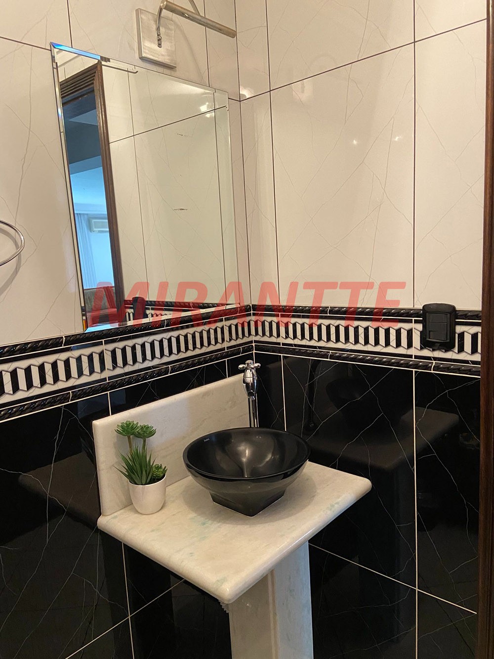 Apartamento de 347m² com 4 quartos em Perdizes