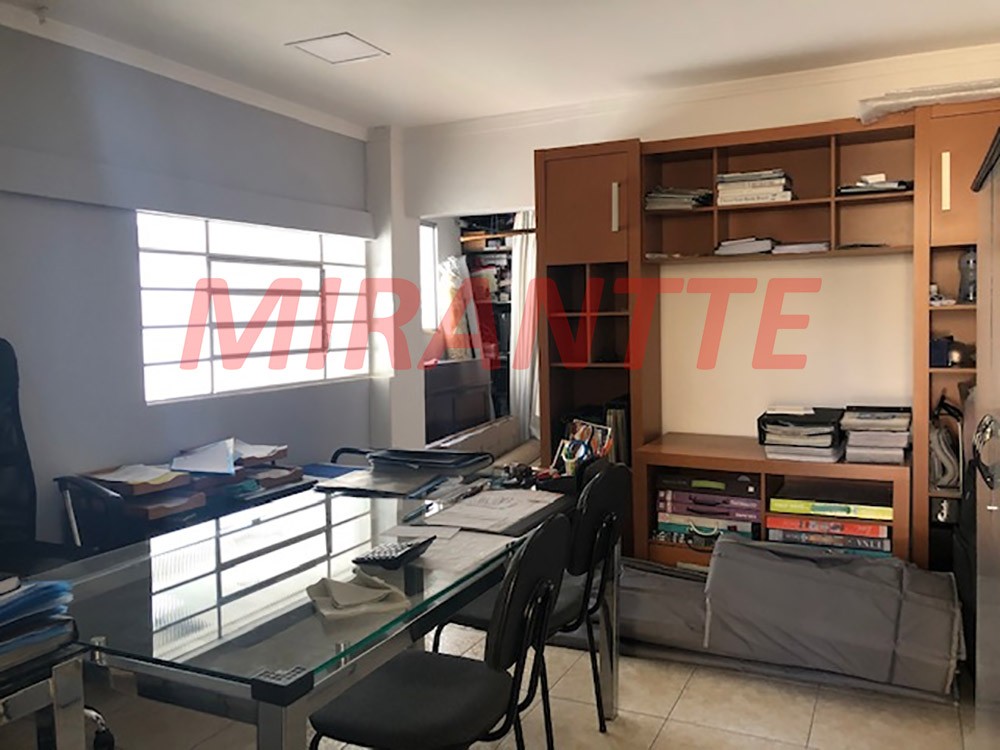 Sobrado de 300m² com 7 quartos em Santa Teresinha