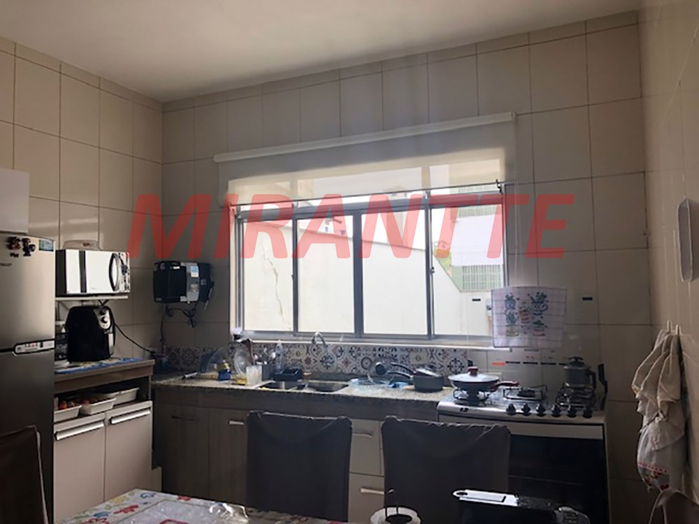 Sobrado de 300m² com 7 quartos em Santa Teresinha