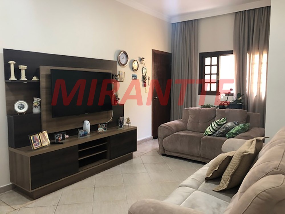 Sobrado de 300m² com 7 quartos em Santa Teresinha