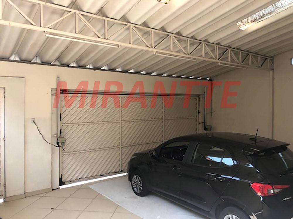 Sobrado de 300m² com 7 quartos em Santa Teresinha