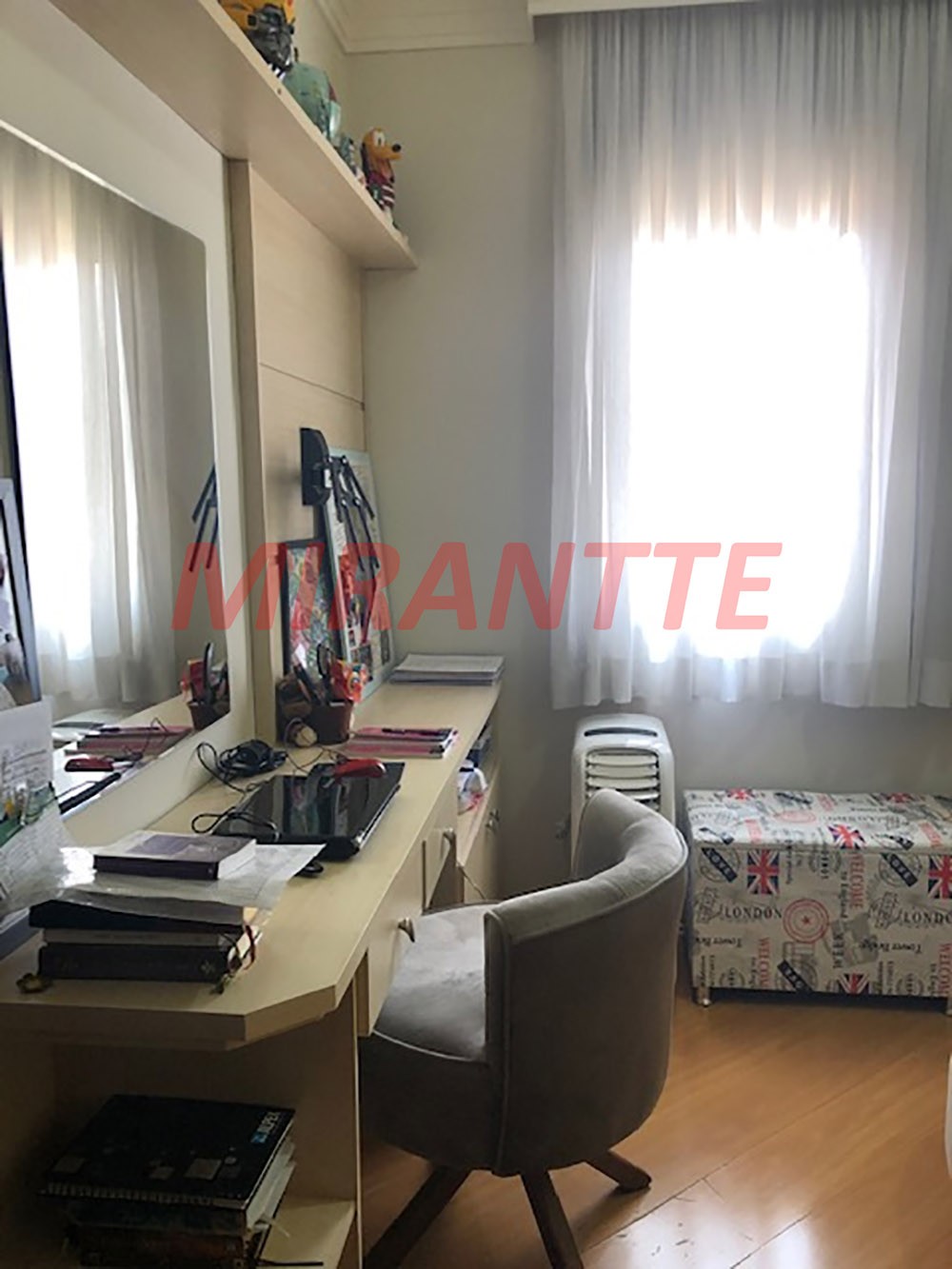 Sobrado de 300m² com 7 quartos em Santa Teresinha