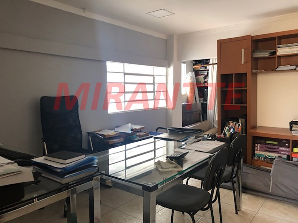 Sobrado de 300m² com 7 quartos em Santa Teresinha