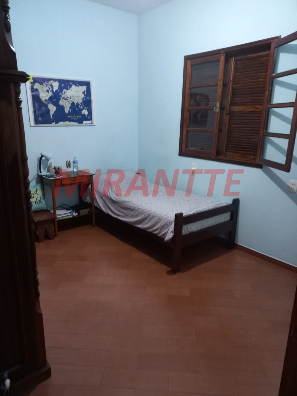 Sobrado de 200m² com 4 quartos em Santana