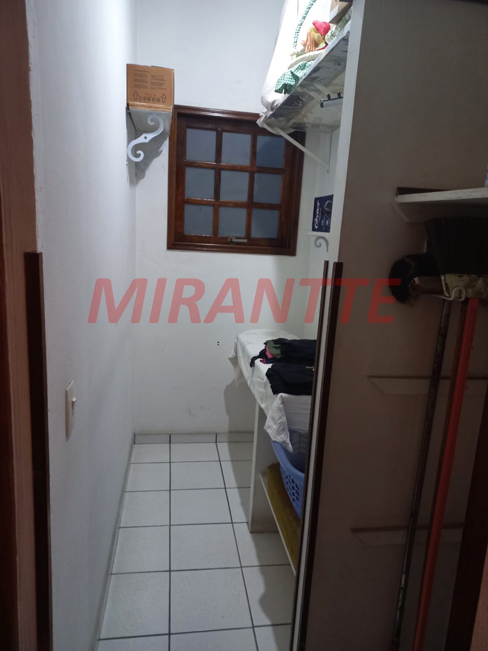Sobrado de 200m² com 4 quartos em Santana