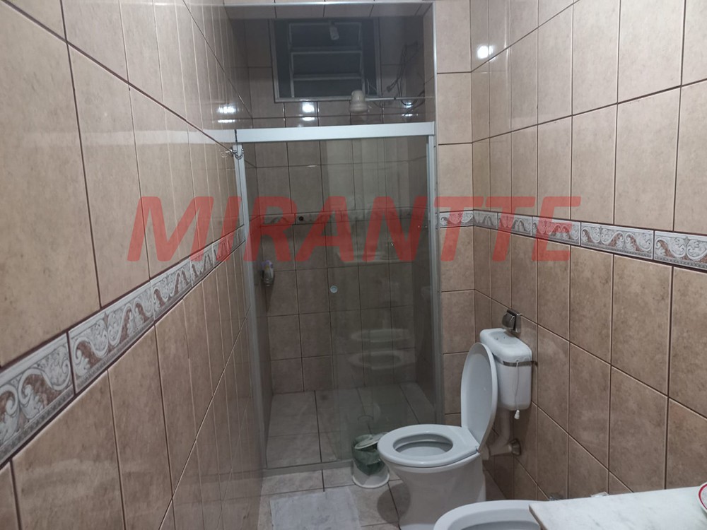 Sobrado de 200m² com 4 quartos em Santana