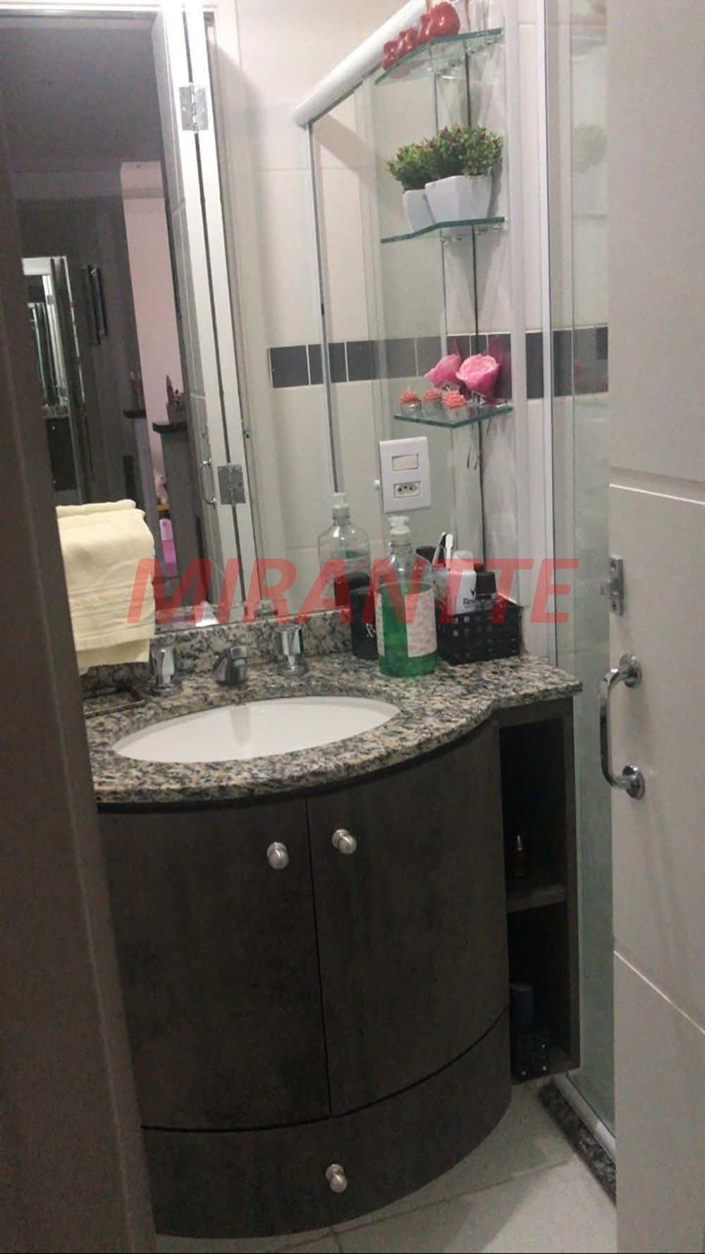 Apartamento de 57m² com 2 quartos em Parada Inglesa