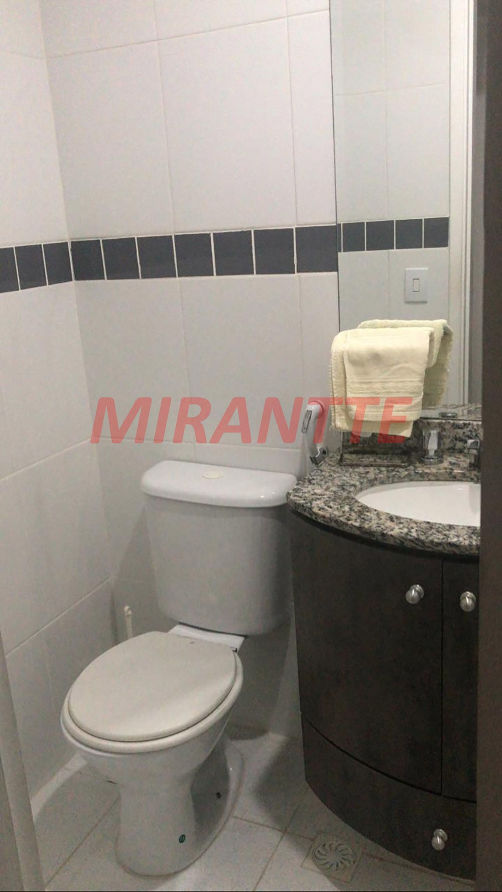 Apartamento de 57m² com 2 quartos em Parada Inglesa