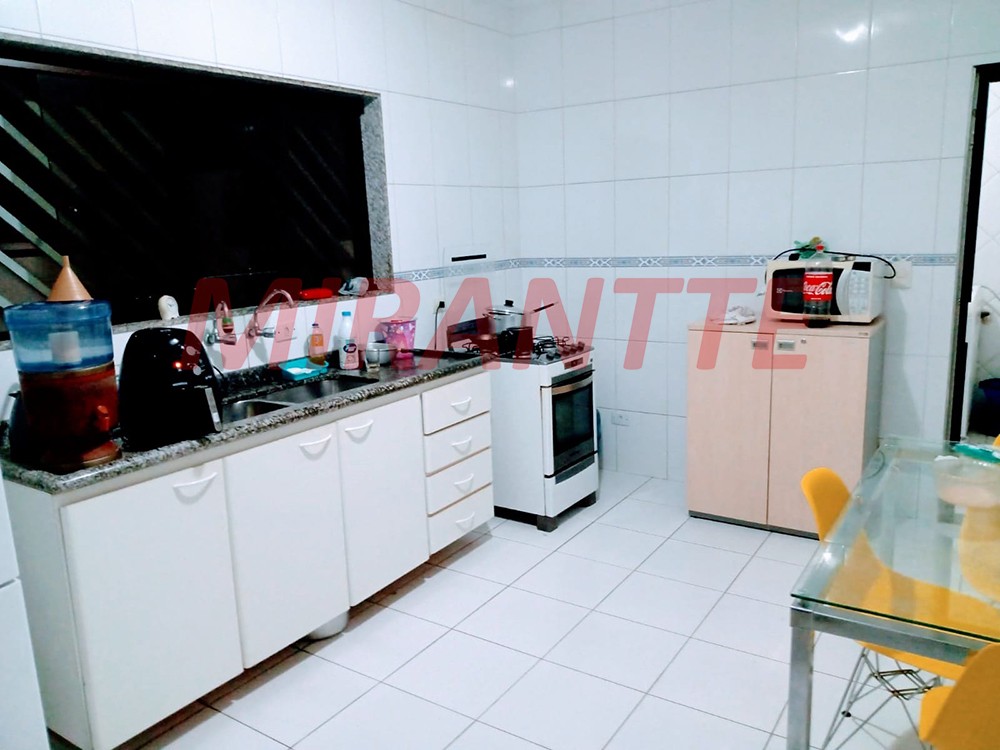 Sobrado de 100m² com 3 quartos em Limão