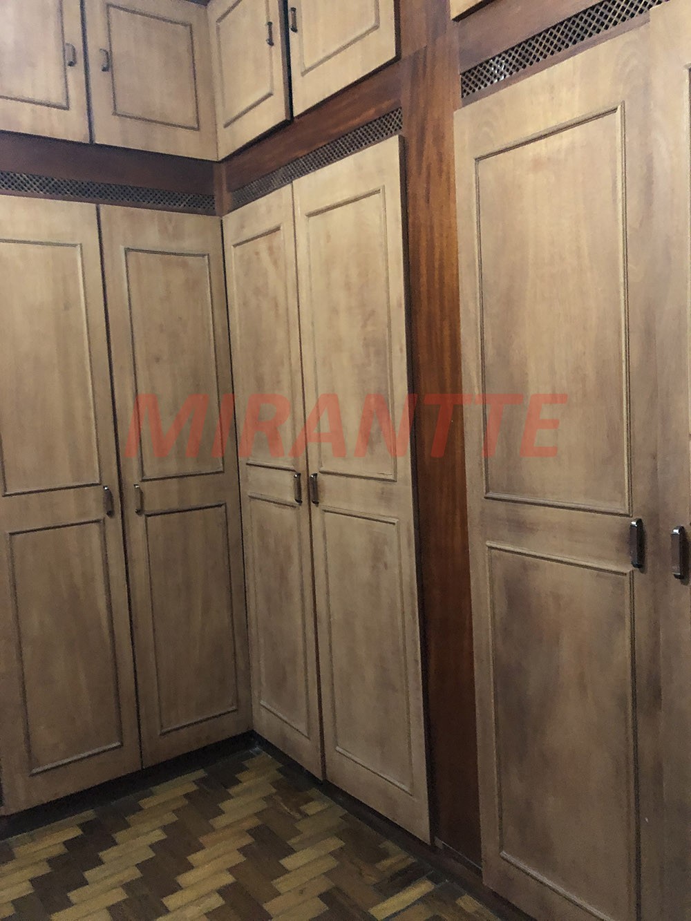 Sobrado de 208m² com 3 quartos em Jardim São Paulo