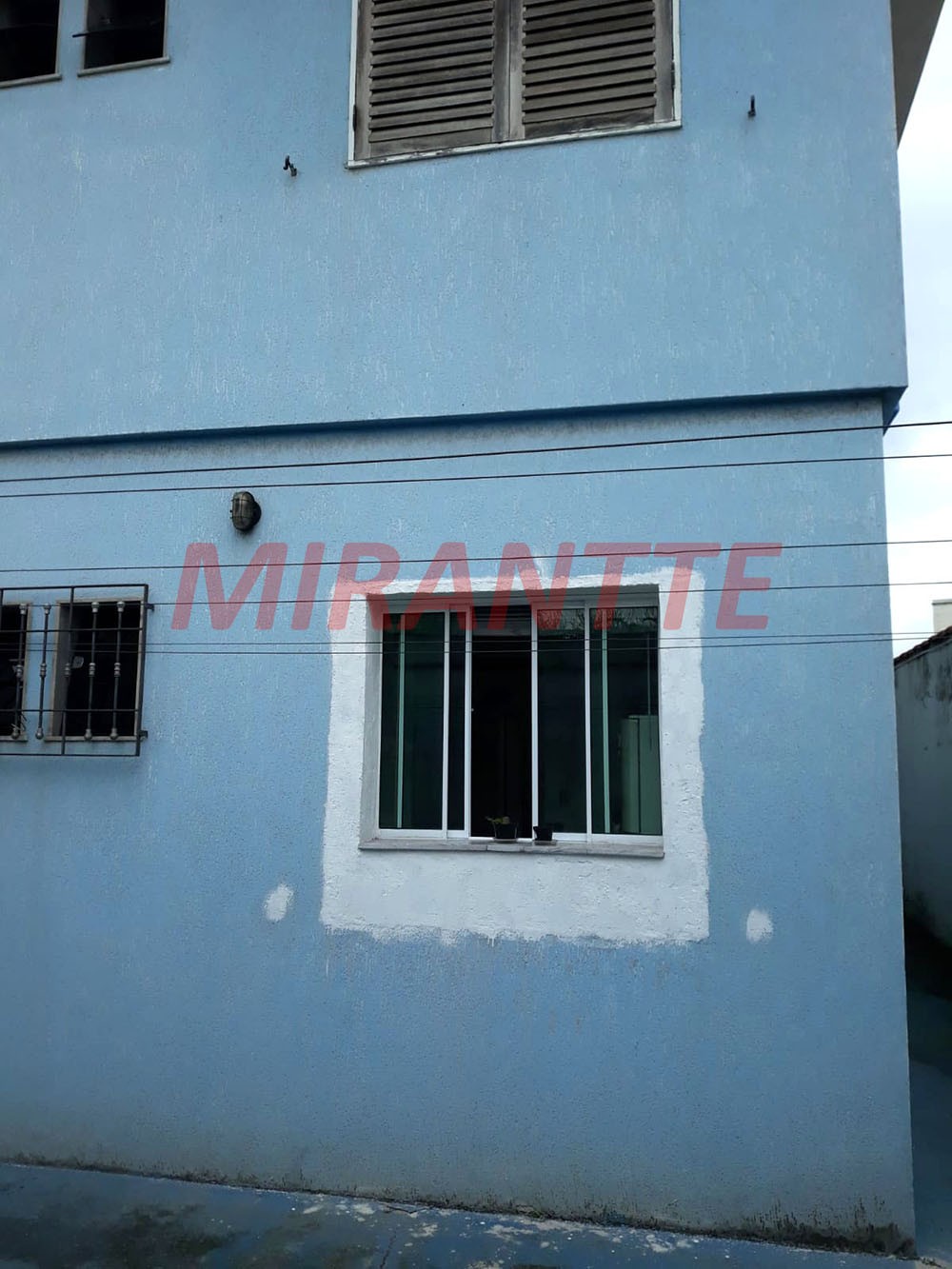 Sobrado de 250m² com 4 quartos em Vila Milton