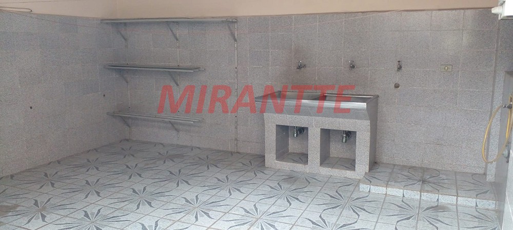 Sobrado de 210m² com 3 quartos em Vila Maria Alta