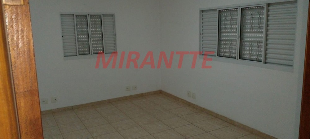 Sobrado de 210m² com 3 quartos em Vila Maria Alta
