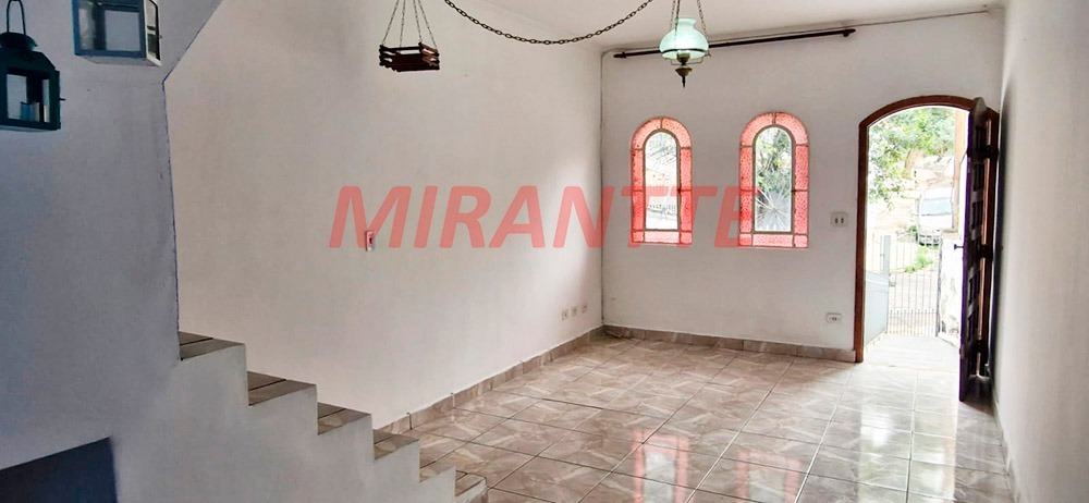 Sobrado de 160m² com 3 quartos em Vila Nivi
