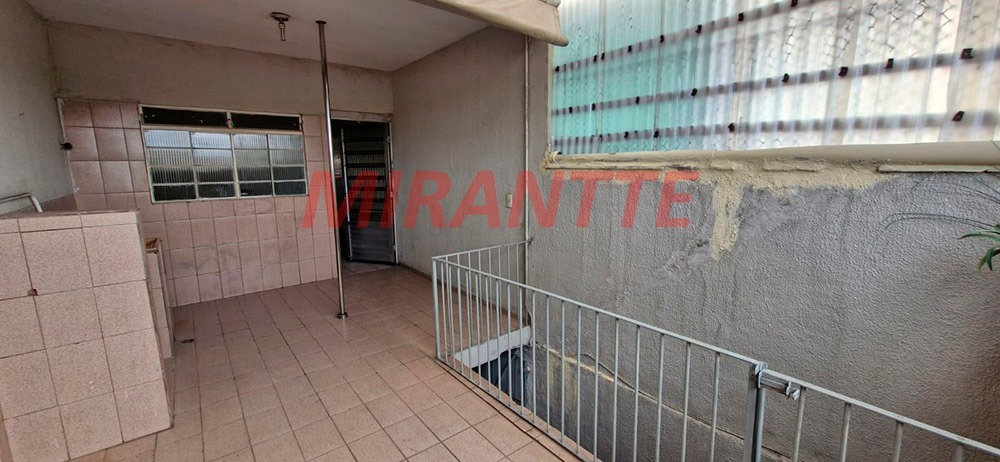 Sobrado de 160m² com 3 quartos em Vila Nivi