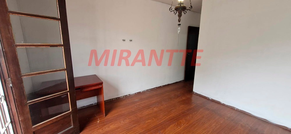 Sobrado de 160m² com 3 quartos em Vila Nivi