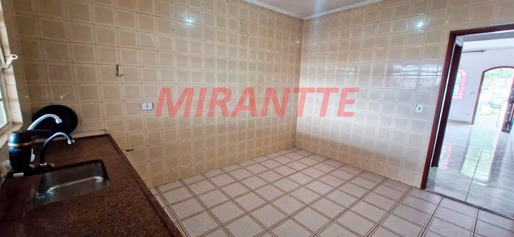Sobrado de 160m² com 3 quartos em Vila Nivi